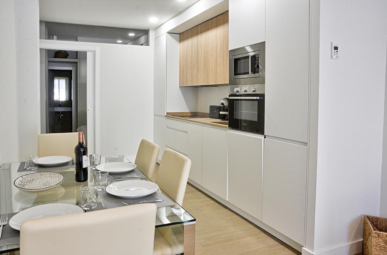 Apartamento De Dos Dormitorios En Triana Sevilla Exteriör bild
