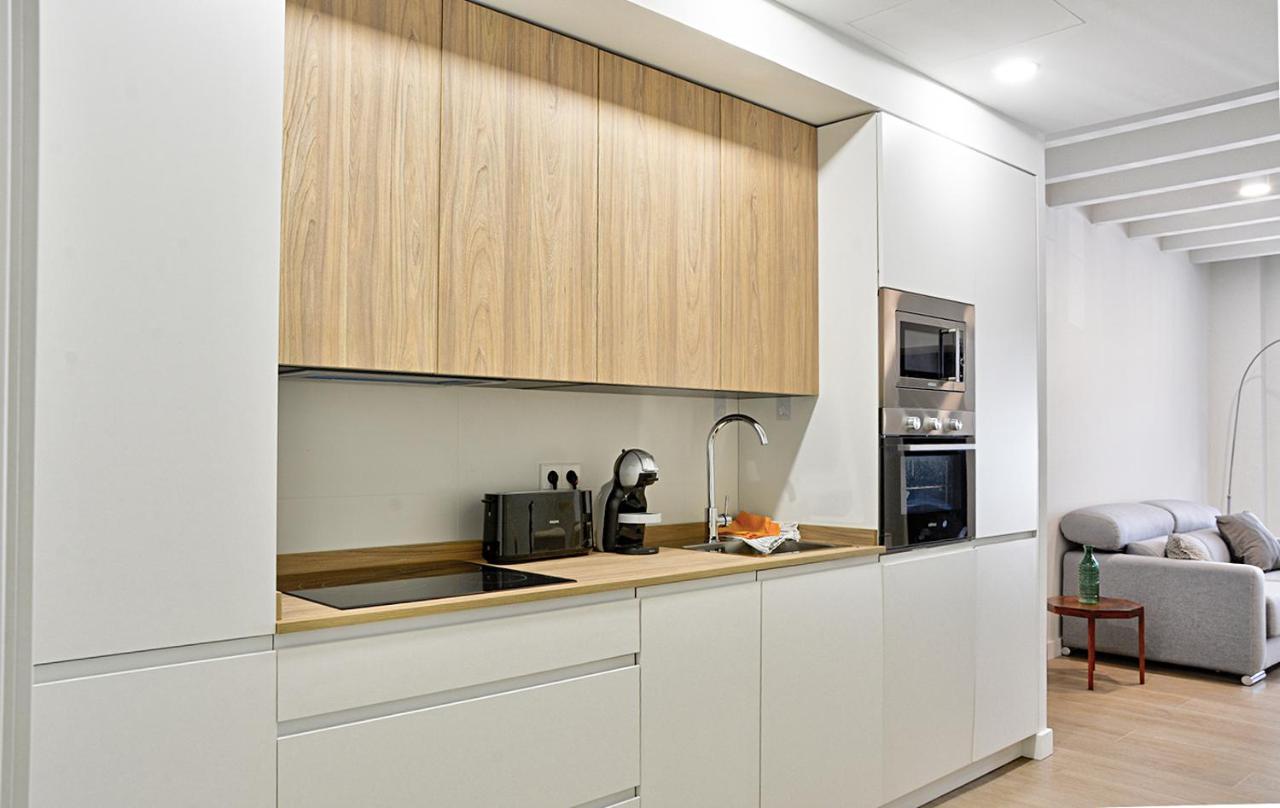 Apartamento De Dos Dormitorios En Triana Sevilla Exteriör bild