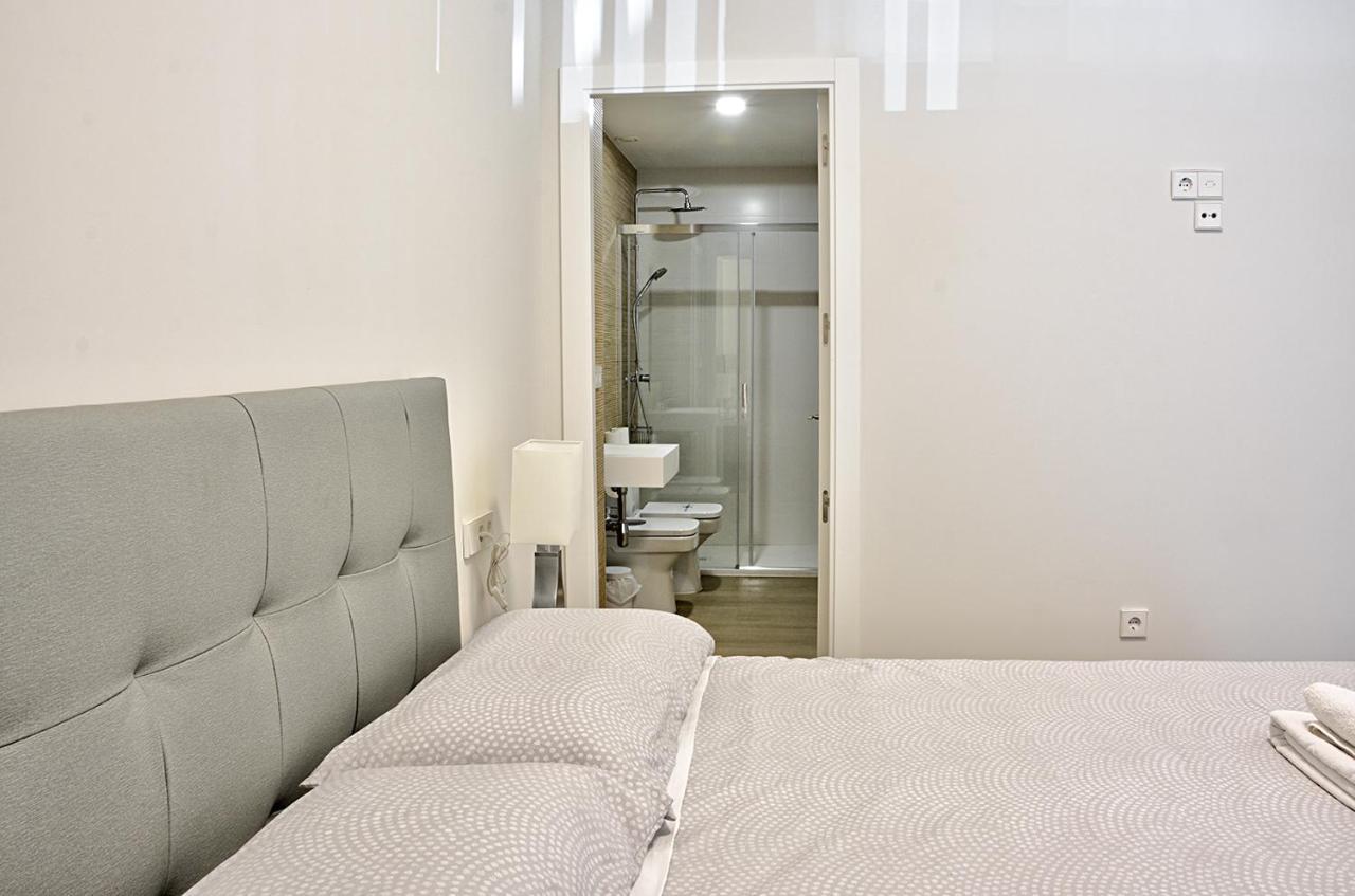 Apartamento De Dos Dormitorios En Triana Sevilla Exteriör bild