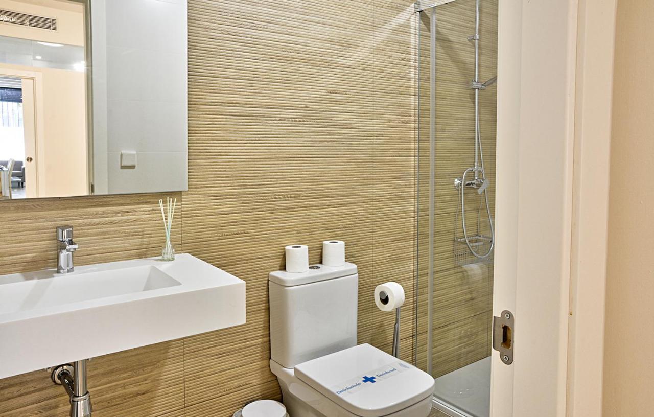 Apartamento De Dos Dormitorios En Triana Sevilla Exteriör bild